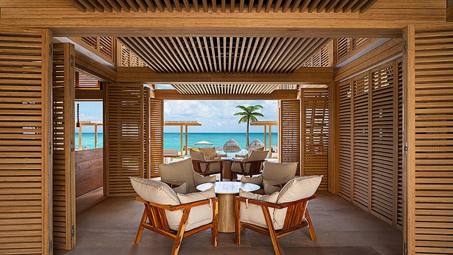 Banyan Tree Mexico Mayakoba Dining - Sands Beach Club Sands Beach Club Interior Daytime