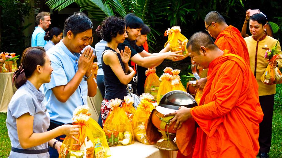 alms-giving-ceremony.jpg