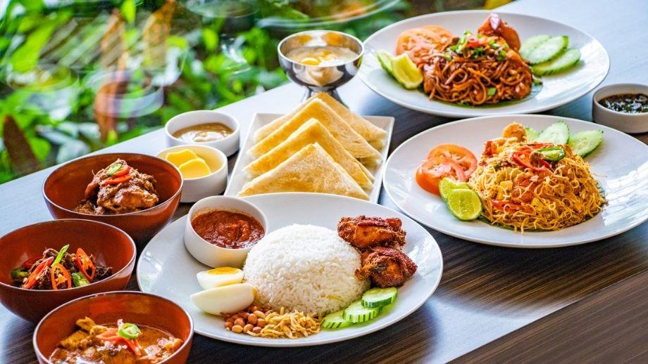 Banyan Tree Malaysia Kuala Lumpur Dining - Bake Malaysian Specialties