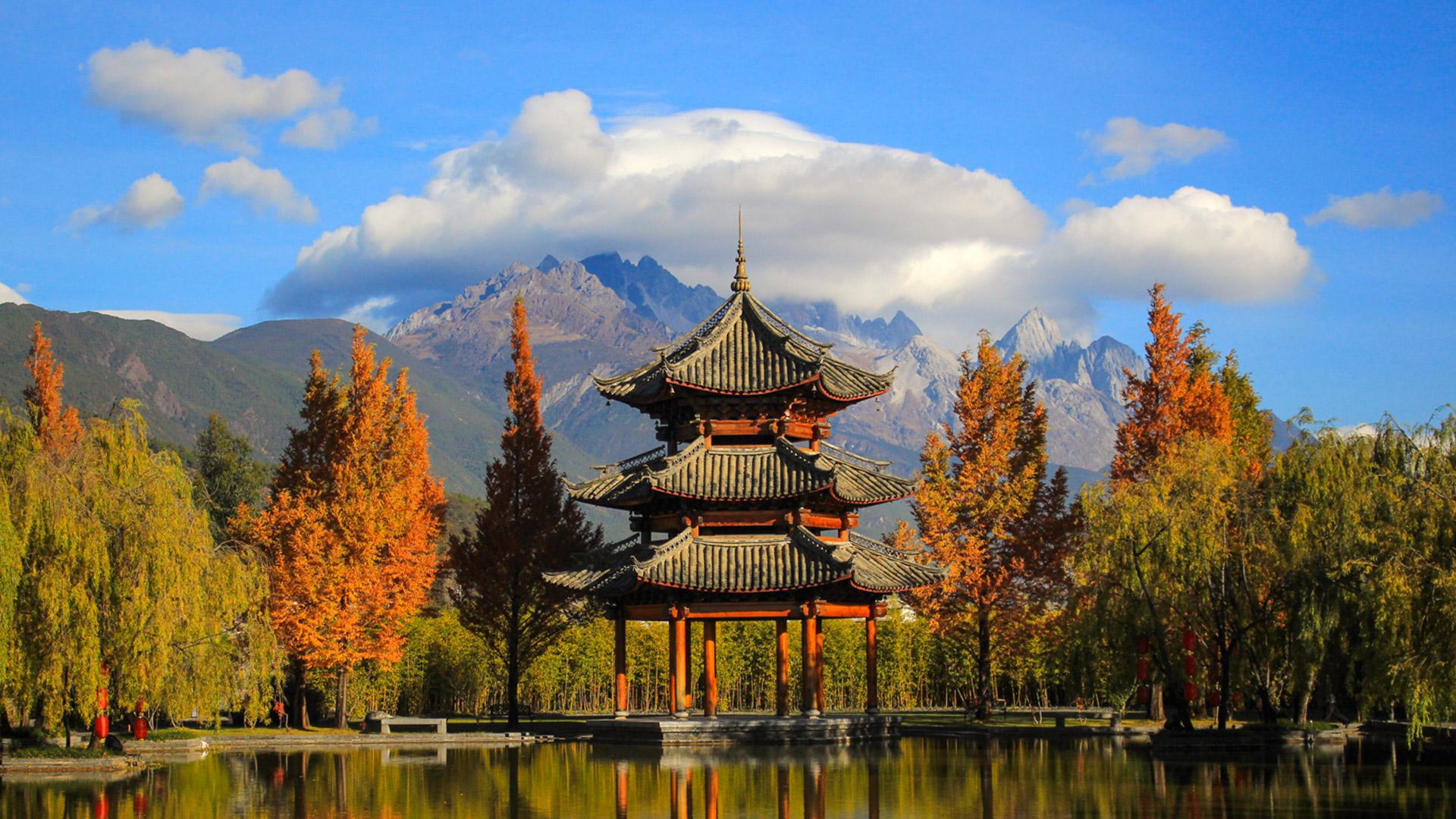 Hotel In Lijiang Yunnan China with Luxury Spa Resort