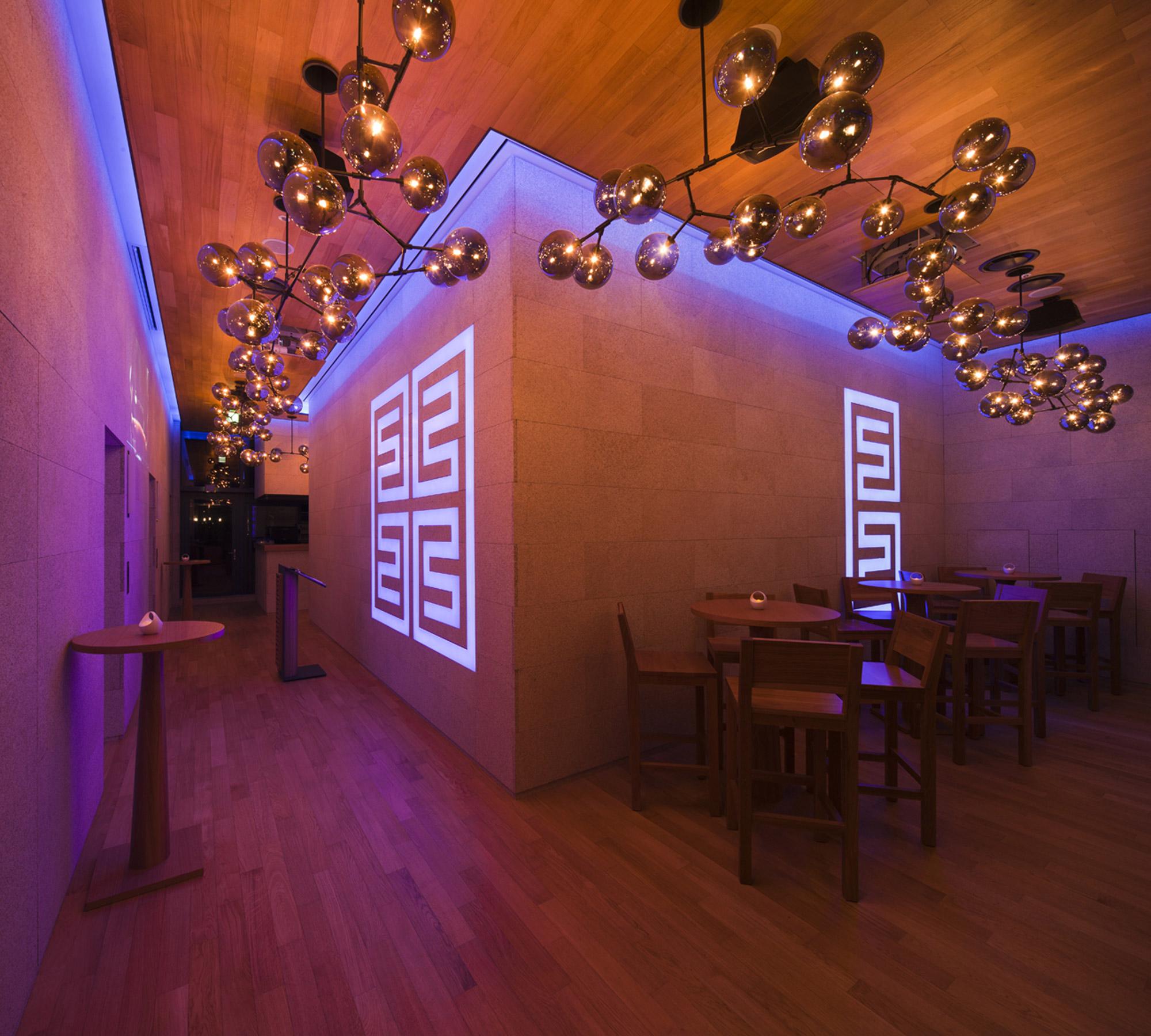 btkrse-gallery-moon-bar-1.jpg