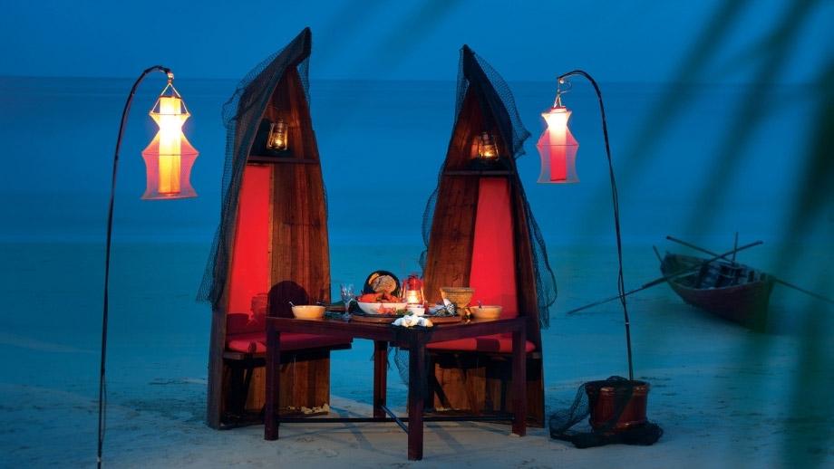 Banyan Tree Indonesia Bintan Dining - Destination Dining Romantic Dinner