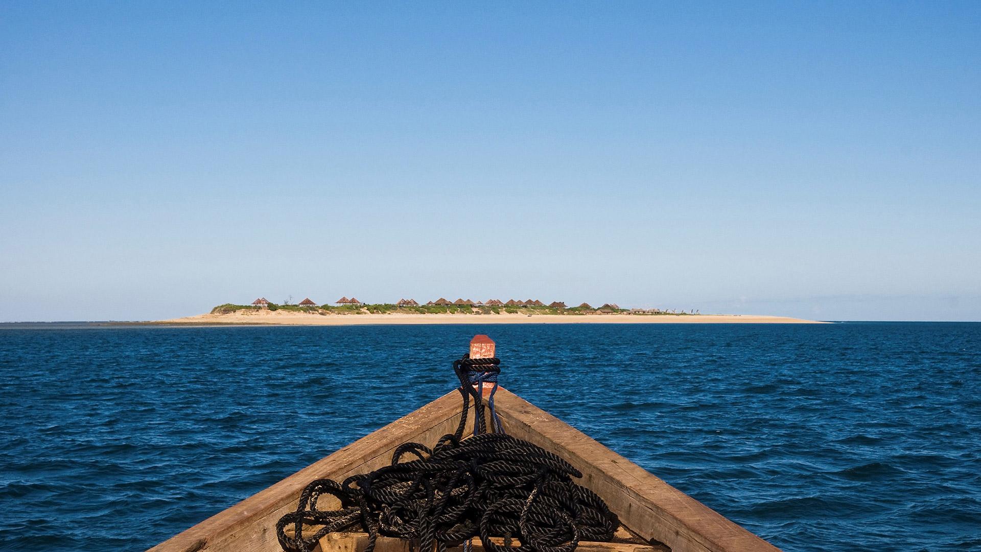 Banyan Tree Mozambique Ilha Caldeira Experiences - Marine Activities Cruising