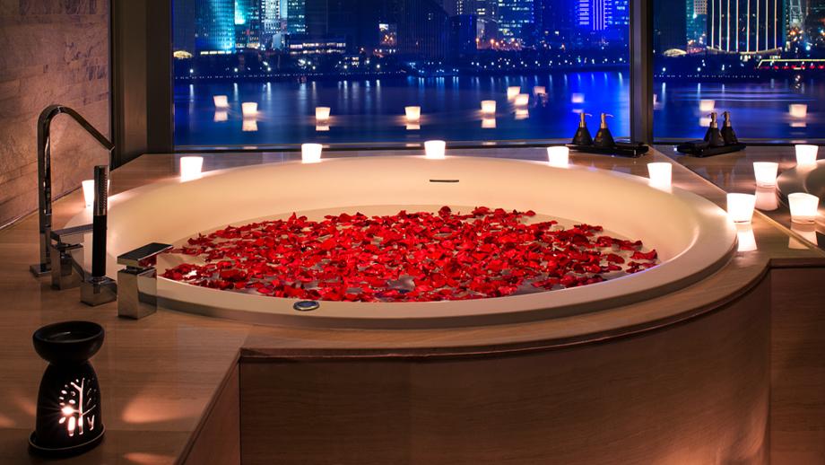 Banyan Tree China Shanghai On The Bund Weddings Honeymoons - Intimate Moments