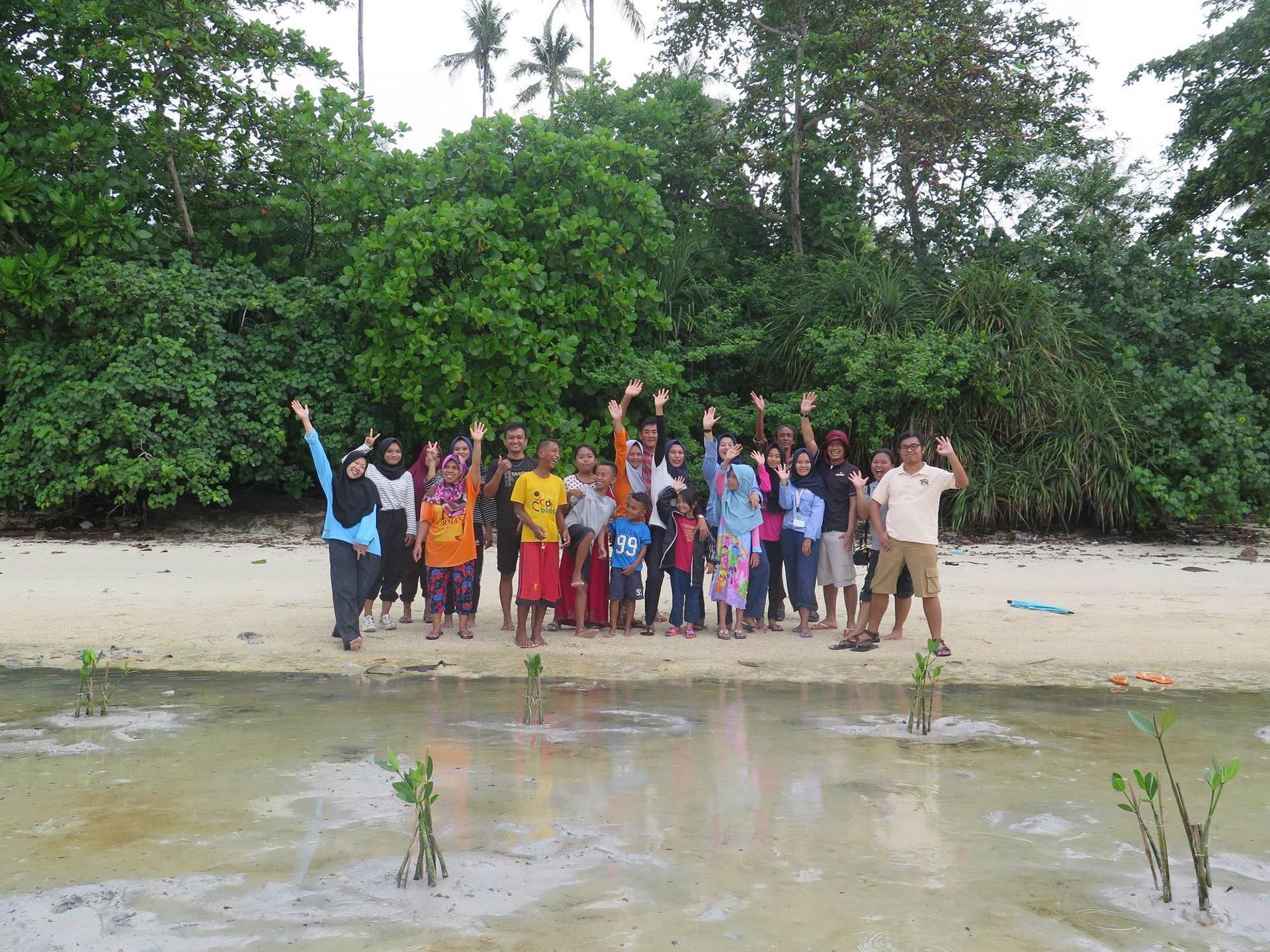 Banyan Tree Indonesia Bintan Gallery - Mangrove Planting