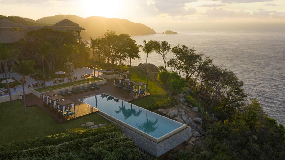 Banyan Tree Mexico Cabo Marques Dining - Reflections Pool Sunset