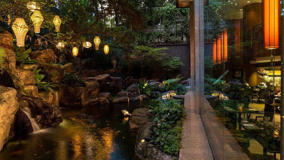 Banyan Tree Thailand Bangkok Dining - Romsai Pond