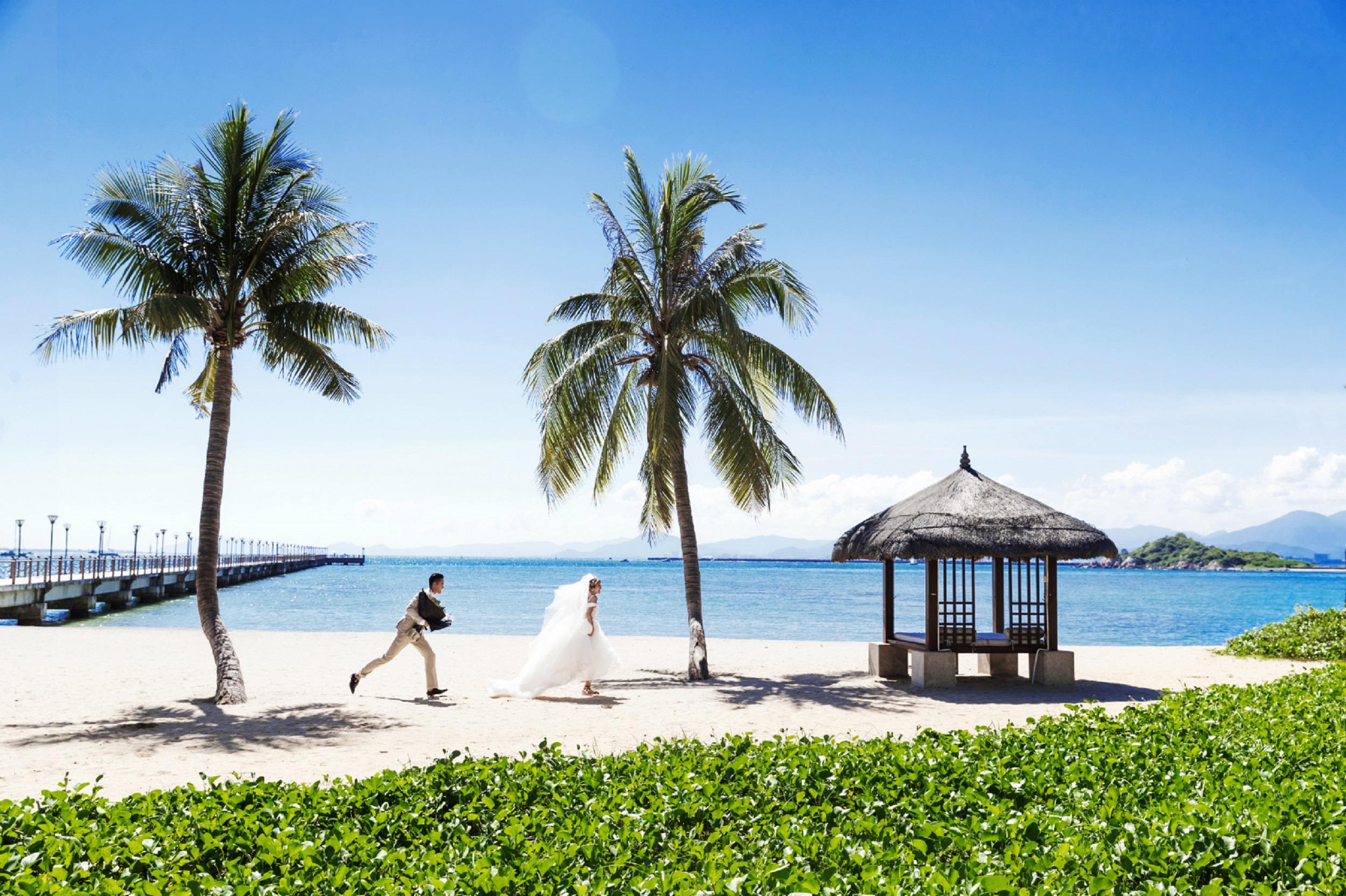 Sanya Weddings & Honeymoons Banyan Tree