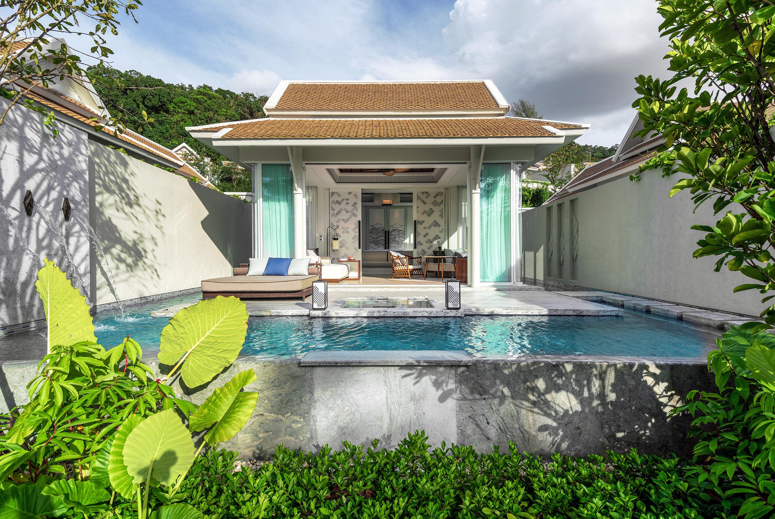 Beachfront Pool Villa