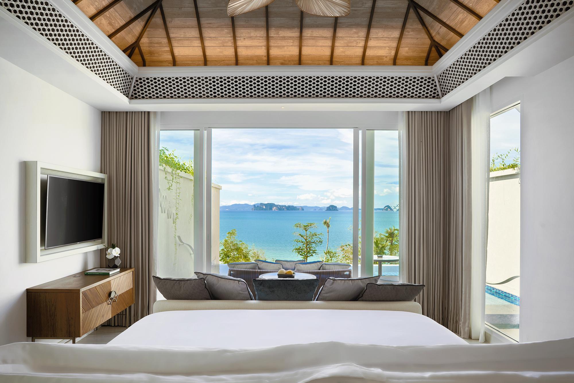 Premium Ocean Pool Suite